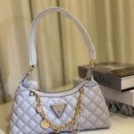 GUESS Kapitone Zincir Detaylı Mini Omuz Çantası – Gri