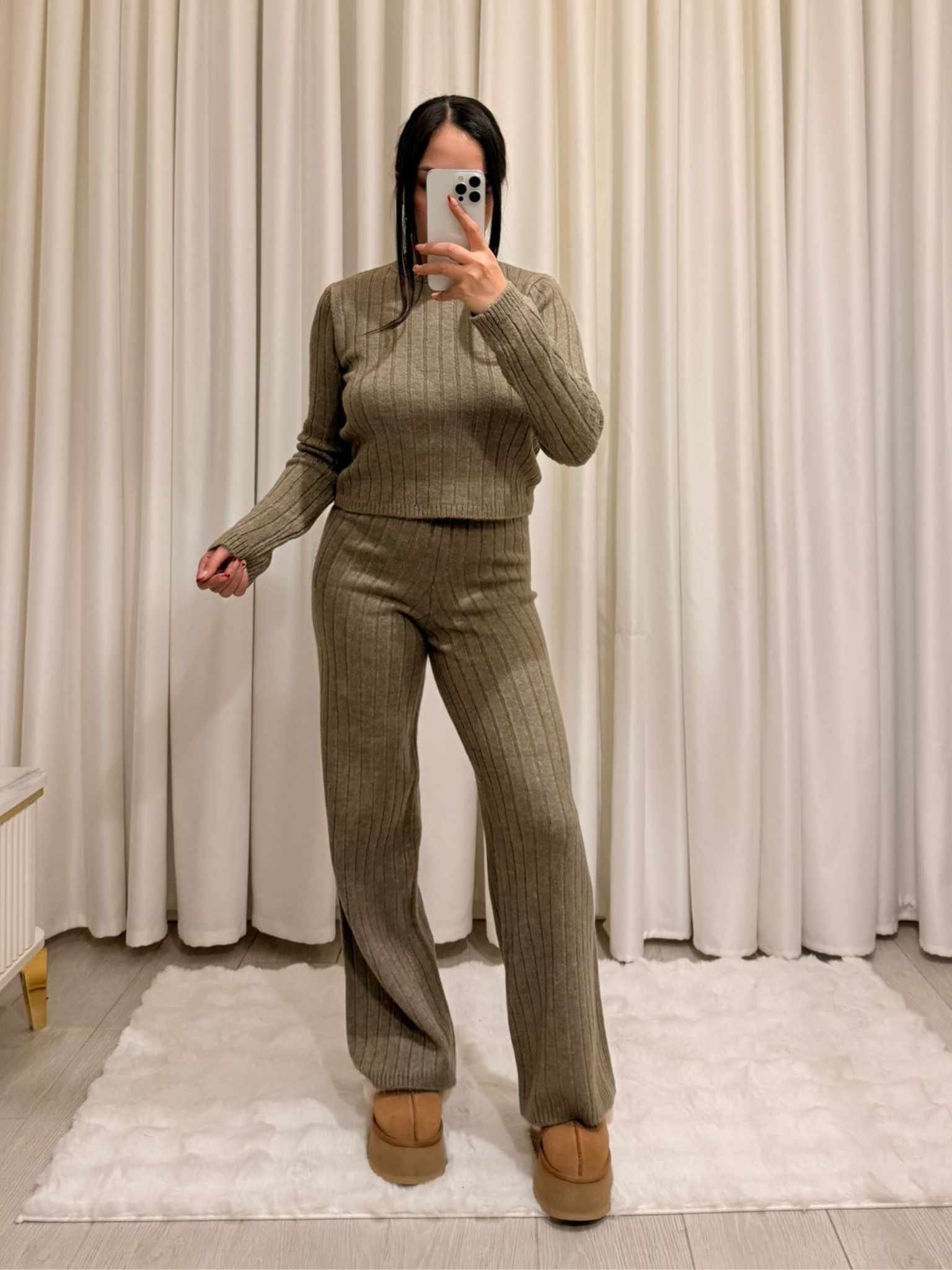 Adsız tasarım (16) Pantolonlu Triko Takım - Vizon - Görsel 1