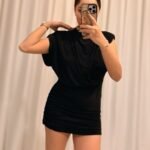 Vatkalı Detaylı Elbise – Siyah