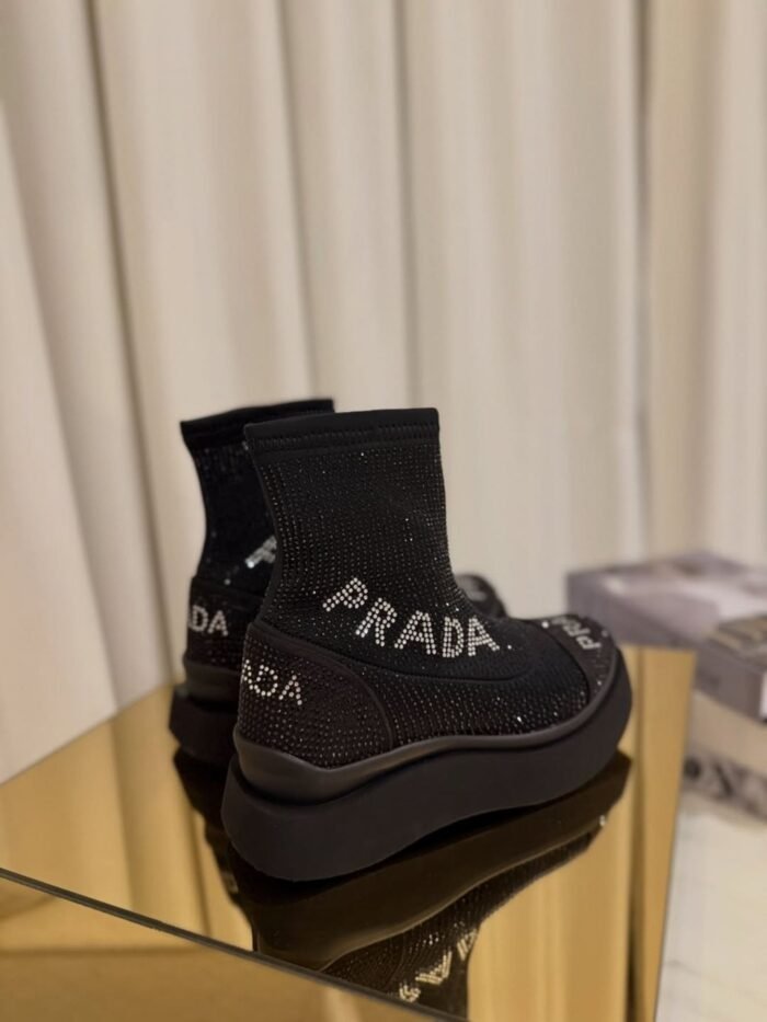 Monogram Bot - Görsel 2