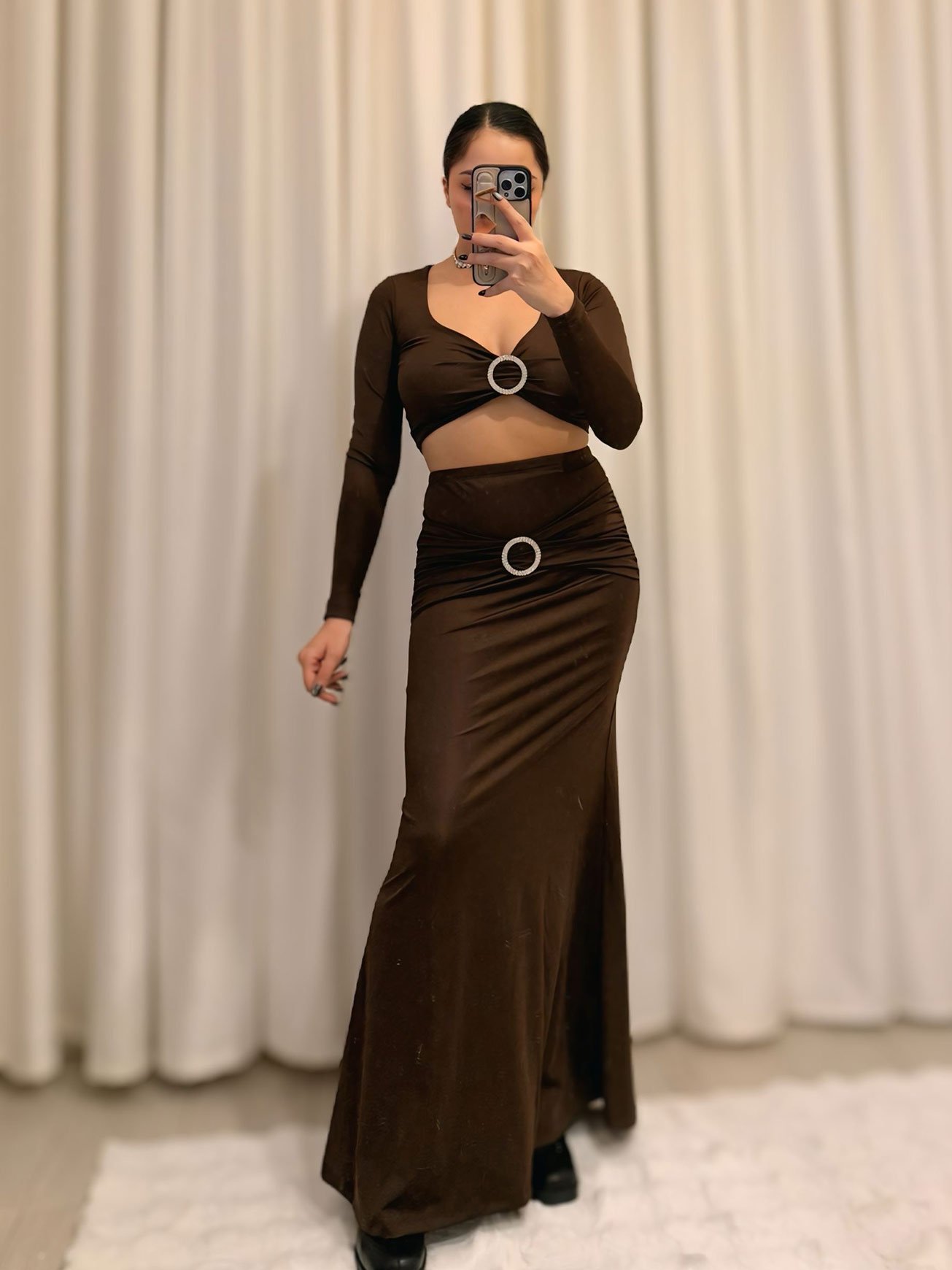 aks-ikili-takim-esnek-kumas-elbise_01 Aks Detaylı Kahve İkili Takım – Esnek Kumaş - Görsel 1