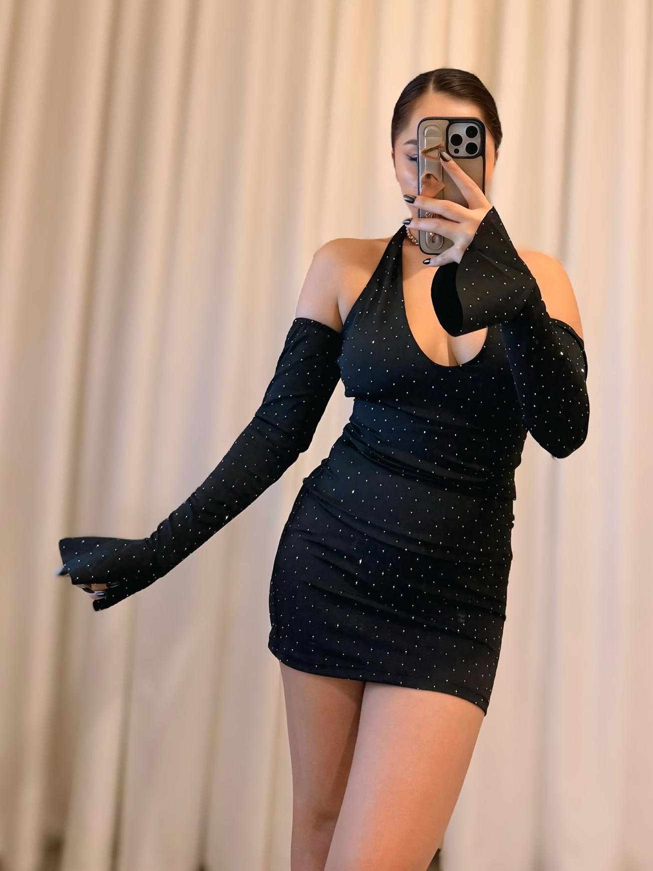 full-tas-halter-siyah-mini-boy-elbise_02 Tam Taş İşlemeli Halter Mini Elbise – Siyah - Görsel 1