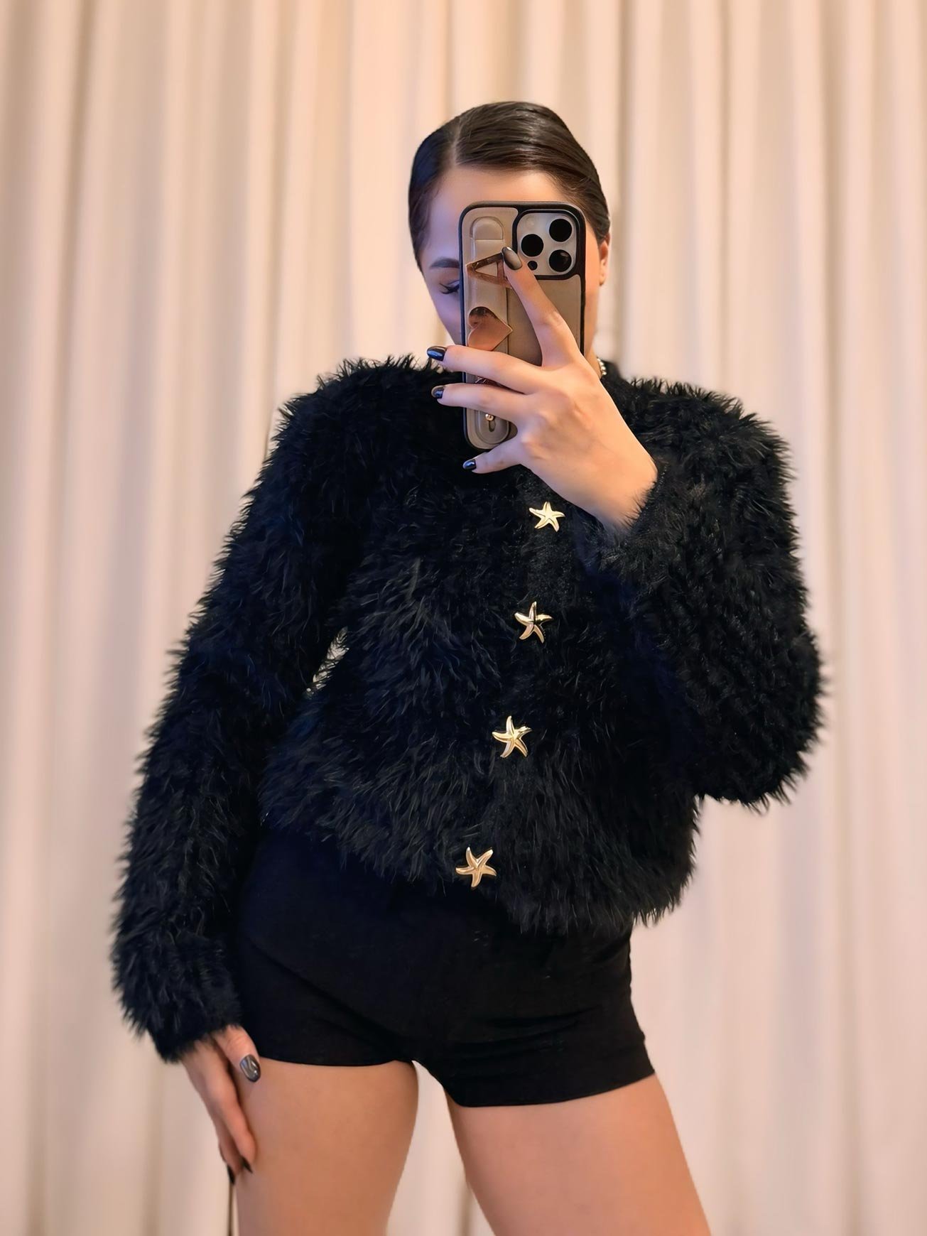 pelus-hirka-siyah-standart-beden_01 Peluş Hırka Standart Beden - Siyah - Görsel 1