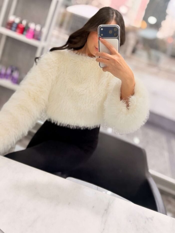 Ivory Touch Peluş Kazak - Görsel 2